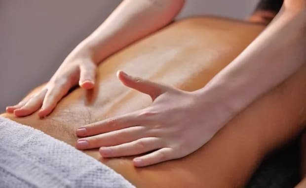 Ankara SPA merkezi – el masajı uygulaması
